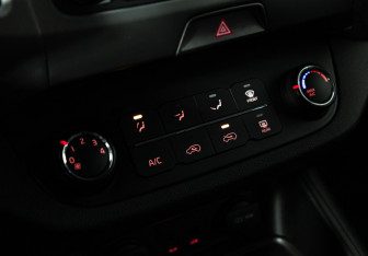 Подержанный автомобиль Kia Sportage 2015 года (15 фото)