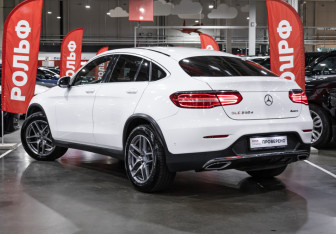 Подержанный автомобиль Mercedes-Benz GLC Coupe 2016 года (11 фото)