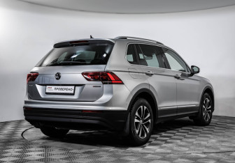 Подержанный автомобиль Volkswagen Tiguan 2019 года (5 фото)