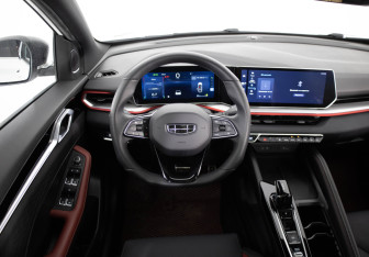 Подержанный автомобиль Geely Coolray 2023 года (10 фото)