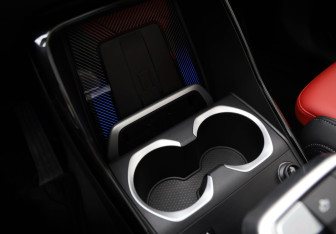 Подержанный автомобиль BMW X2 2024 года (15 фото)