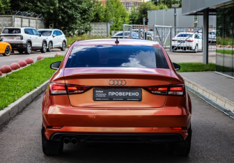 Подержанный автомобиль Audi A3 Sedan 2017 года (6 фото)