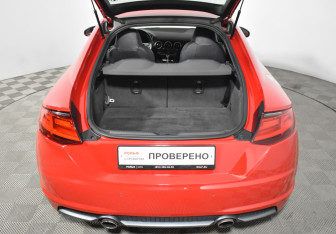 Подержанный автомобиль Audi TT Coupe 2015 года (18 фото)