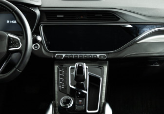 Подержанный автомобиль Geely Atlas Pro 2023 года (14 фото)