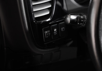 Подержанный автомобиль Mitsubishi Outlander 2016 года (20 фото)