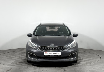 Подержанный автомобиль Kia Ceed Wagon 2018 года (2 фото)