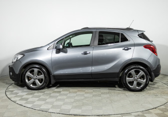 Подержанный автомобиль Opel Mokka 2014 года (8 фото)