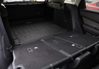 Подержанный автомобиль Land Rover Range Rover Velar 2019 года (31 фото)