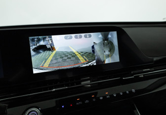 Подержанный автомобиль Omoda C5 2023 года (16 фото)