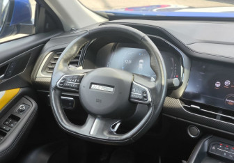 Подержанный автомобиль Haval F7x 2020 года (15 фото)