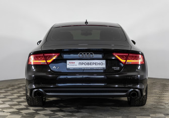 Подержанный автомобиль Audi A7 2012 года (6 фото)