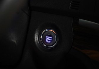 Подержанный автомобиль Hyundai Santa Fe 2011 года (18 фото)