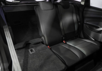 Подержанный автомобиль Ford Kuga 2017 года (22 фото)