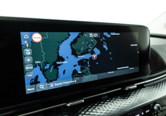 Подержанный автомобиль Kia Carnival 2022 года (20 фото)