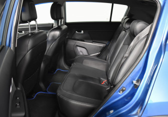 Подержанный автомобиль Kia Sportage 2010 года (11 фото)