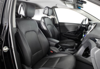 Подержанный автомобиль Hyundai Santa Fe 2014 года (12 фото)