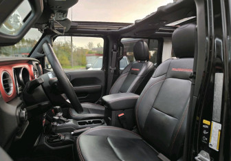 Подержанный автомобиль Jeep Wrangler 2020 года (9 фото)