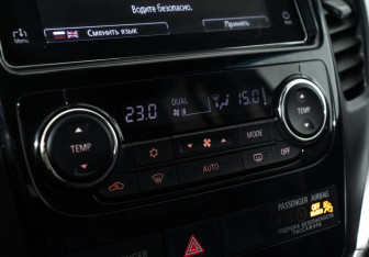 Подержанный автомобиль Mitsubishi Pajero Sport 2018 года (18 фото)