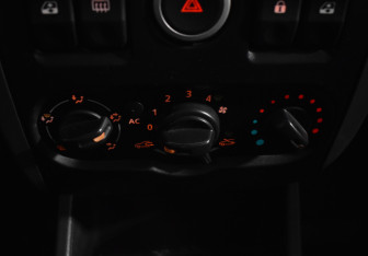 Подержанный автомобиль LADA (ВАЗ) Largus Wagon 2014 года (15 фото)