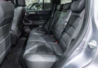 Подержанный автомобиль Jetour T2 2024 года (11 фото)