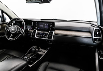 Подержанный автомобиль Kia Sorento 2021 года (11 фото)