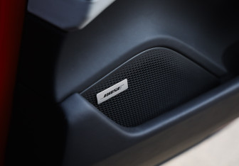 Подержанный автомобиль Porsche Taycan 2021 года (30 фото)