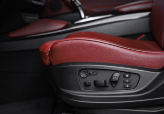 Подержанный автомобиль BMW X6 2013 года (28 фото)