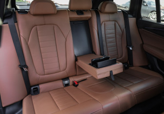 Подержанный автомобиль BMW X3 2018 года (33 фото)