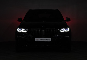 Подержанный автомобиль BMW X5 2020 года (35 фото)