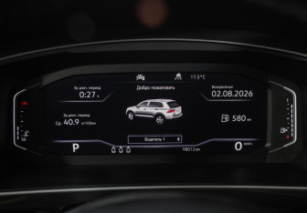 Подержанный автомобиль Volkswagen Tiguan 2019 года (12 фото)