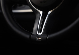 Подержанный автомобиль BMW X3 2012 года (13 фото)