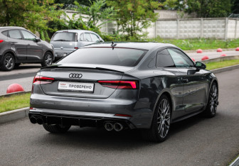 Подержанный автомобиль Audi A5 Coupe 2019 года (6 фото)