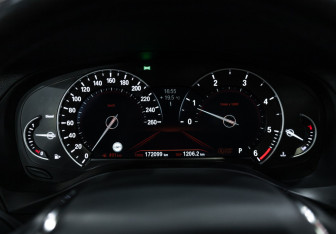 Подержанный автомобиль BMW X3 2018 года (17 фото)