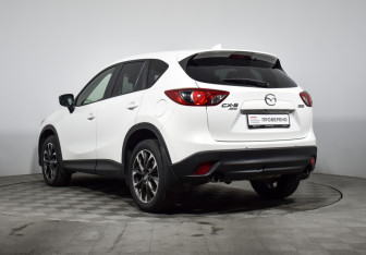 Подержанный автомобиль Mazda CX-5 2015 года (7 фото)