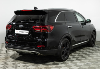 Подержанный автомобиль Kia Sorento 2020 года (5 фото)