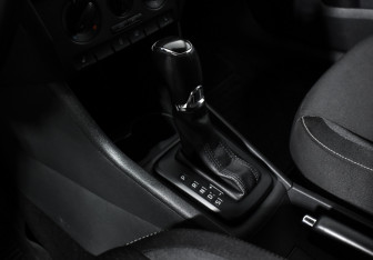 Подержанный автомобиль Skoda Rapid Liftback 2014 года (10 фото)