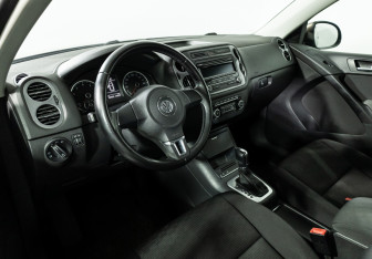 Подержанный автомобиль Volkswagen Tiguan 2014 года (11 фото)