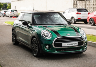 Подержанный автомобиль MINI Hatch 2020 года (5 фото)
