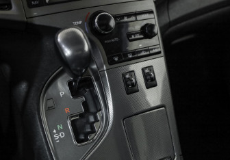 Подержанный автомобиль Toyota Venza 2014 года (16 фото)