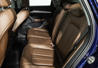 Подержанный автомобиль Audi Q5 2017 года (10 фото)