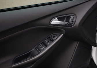 Подержанный автомобиль Ford Focus Sedan 2018 года (19 фото)