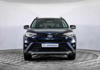 Подержанный автомобиль Toyota RAV4 2016 года (2 фото)