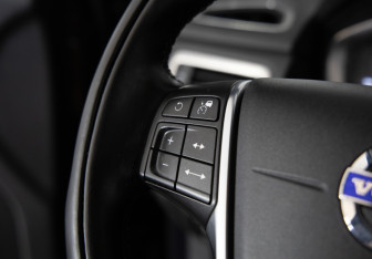Подержанный автомобиль Volvo XC70 2014 года (19 фото)