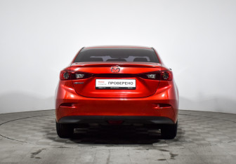 Подержанный автомобиль Mazda 3 Sedan 2013 года (9 фото)