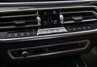 Подержанный автомобиль BMW X5 2019 года (24 фото)