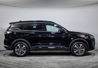 Подержанный автомобиль Chery Tiggo 7 Pro Max 2025 года (4 фото)