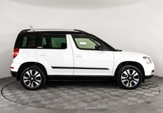 Подержанный автомобиль Skoda Yeti 2015 года (4 фото)