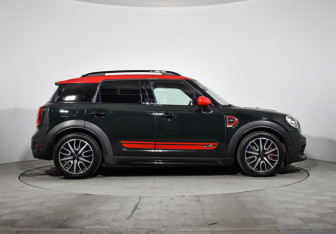 Подержанный автомобиль MINI Countryman 2017 года (4 фото)