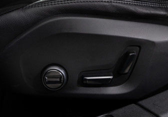 Подержанный автомобиль Volvo V60 Cross Country 2020 года (21 фото)
