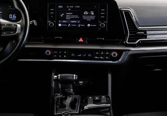 Подержанный автомобиль Kia Sportage 2022 года (15 фото)